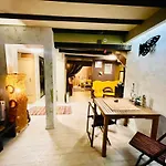 Charming House In Old Town- Private Garden & Bbq