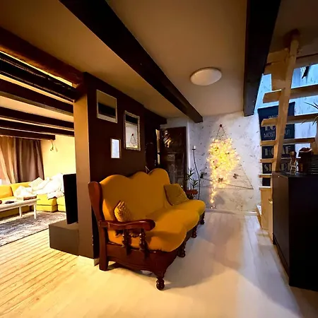 Сasa de vacaciones Charming House In Old Town- Private Garden & Bbq *