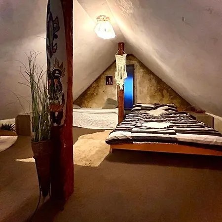 Escape House Old Town & Private Garden