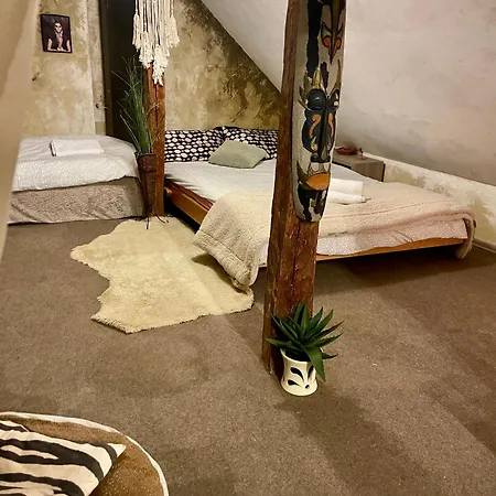 Escape House Old Town & Private Garden Brašov
