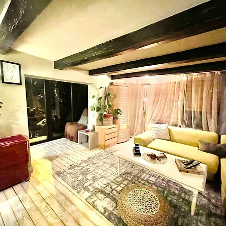 Escape House Old Town & Private Garden * Brašov