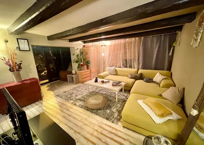 Charming House In Old Town- Private Garden & Bbq Сasa de vacaciones Braşov