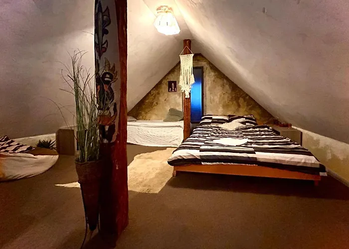 Charming House In Old Town- Private Garden & Bbq