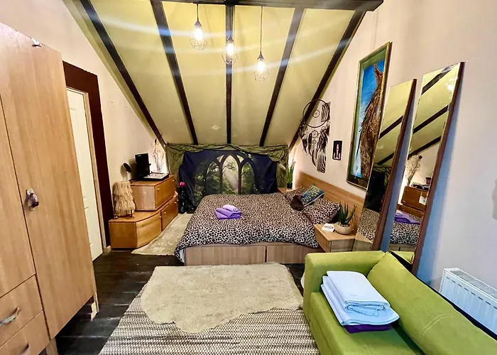 Сasa de vacaciones Charming House In Old Town- Private Garden & Bbq *