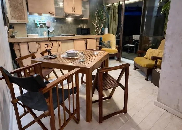 Charming House In Old Town- Private Garden & Bbq Holiday home *